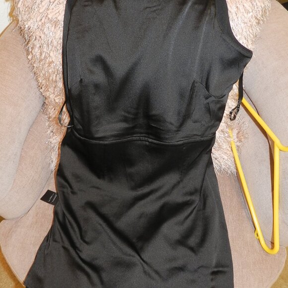 NWT White House Black Market Crystal Embellished Mini Dress Size 4P - Picture 14 of 16